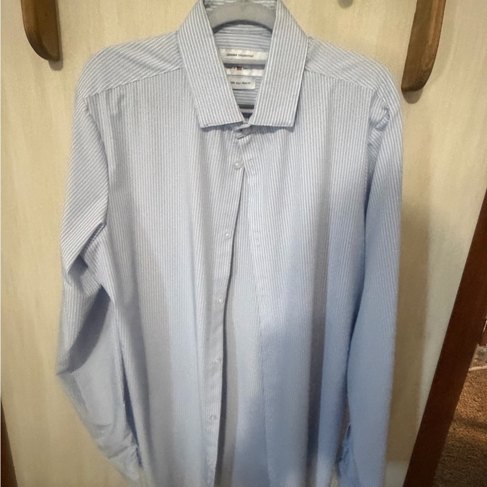 Mizzen+Main Light Blue Pinstripe Dress Shirt